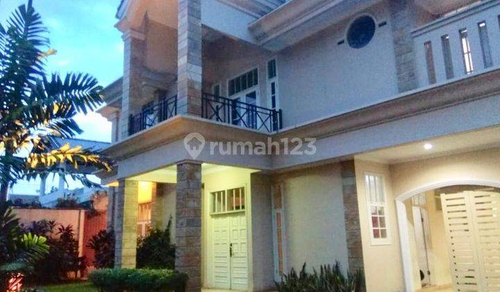 Rumah Cantik Area Elite Jakarta Pondok Indah 1