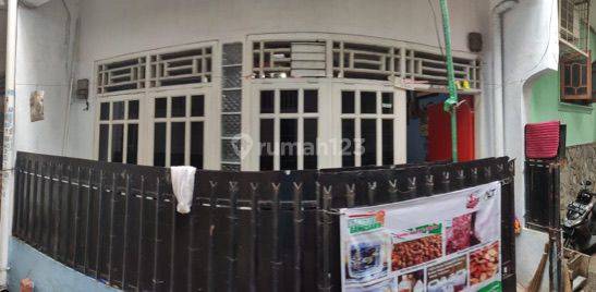 Rumah di Tomang Tinggi 1 gg 1 (Turun Harga) 2