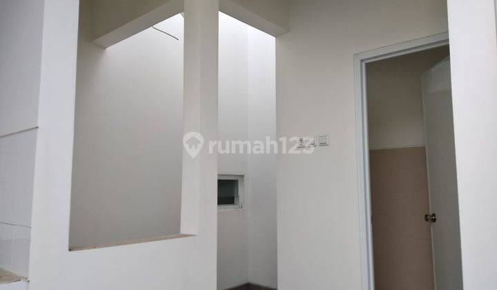 Butuh Cepat !! Rumah di Garden Ville Cluster Granada Citra Raya Tangerang 2