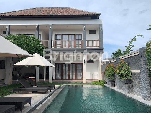 LUXURY MINIMALIST VILLA NEAR BEACH IN CANGGU 2