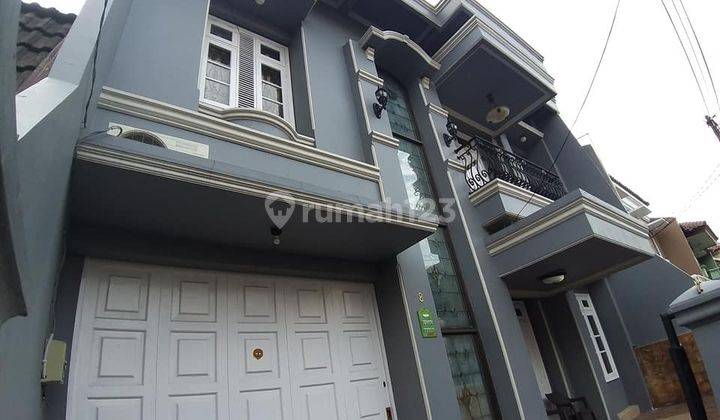 Rumah Siap Huni (Bangunan Terawat) di Jl Tebet Utara, Lt 153m2,2 lantai, Lebar jalan 2 mobil, 2