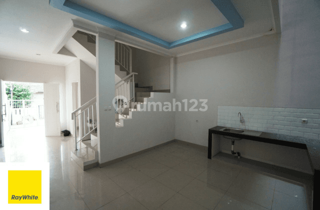 Rumah Baru Minimalis Di Tomang..jakarta Barat..ada Beberapa Unit Sedang Dibangun Di Bberapa Lokasi