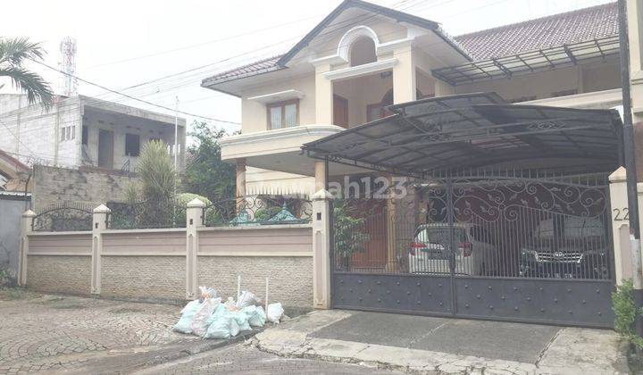 Rumah Bagus Halaman Luas Di Pinguin, Bintaro Jaya Sektor 3 1