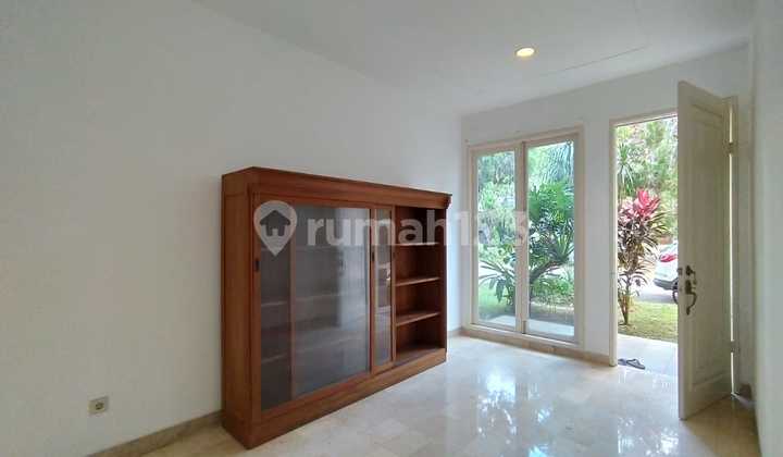 Nice Unit Town House with Nice 3 Bedrooms, Good Facilities Pool and Garden 2