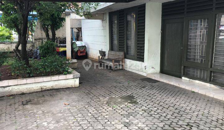 Jual Rumah Strategis di Jalan Erlangga Sangat Dekat Simpang Lima 2