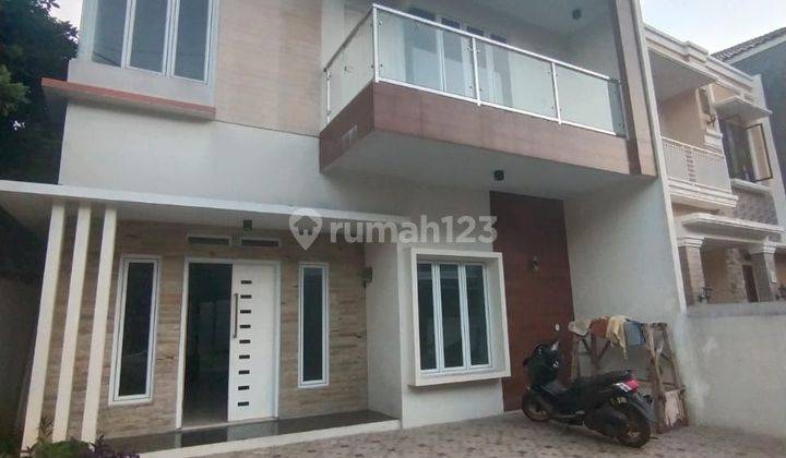 Di jual Rumah siap huni di Jagakarsa dalam komplek 2