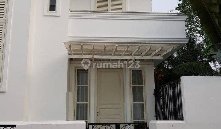 Rumah Bagus 3,5 Lantai, Lokasi Dalam Komplek Elit di Kemang 1