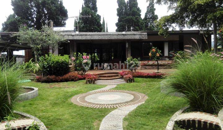 Villa Cantik Maribaya Lembang hitung Tanahnya saja 1