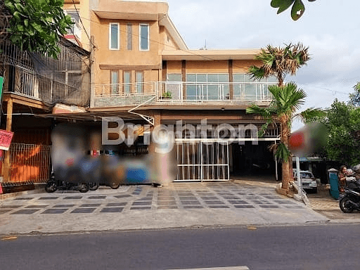 Rumah kos Murah ! 3 lt + Tempat usaha di poros jalan area Cengger ayam 1