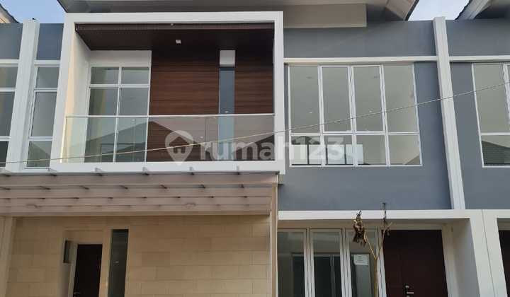 Rumah The Riviera At Puri Metland 8x18 Brand New