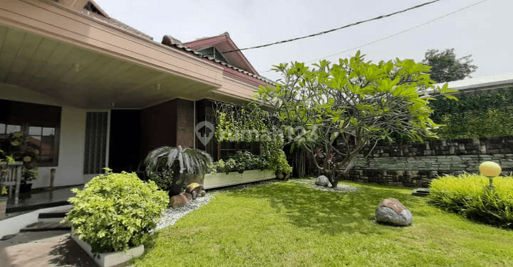 Rumah Mewah 3 Lantai Di Puri Anjasmoro 1