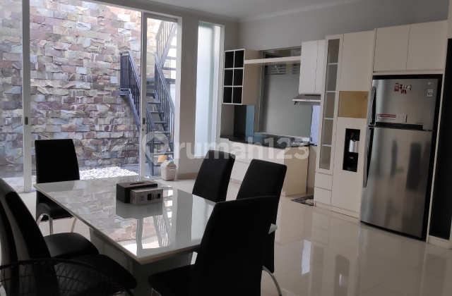 Nice & Furnished Rental House in Green Lake City