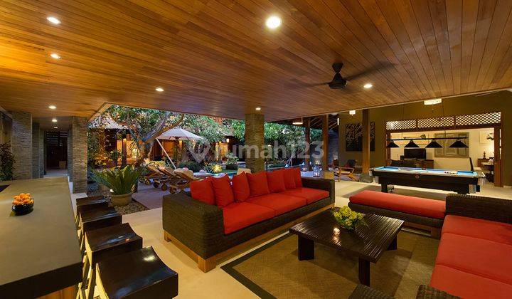 LUXURY BALINESE STYLE VILLA AT SEMINYAK 1