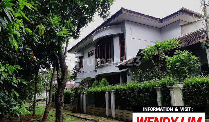 HOUSE on ALAM ASRI Street, PONDOK INDAH (IN FRONT OF THE PARK)