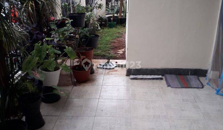 Rumah tinggal cocok untuk rumah kost. Di Bintaro, Tangerang Selatan Dekat Kampus STAN 2