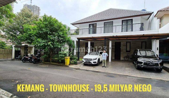 Rumah di dalam townhouse favourite di kawasan kemang, jakarta selatan 1