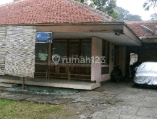 Rumah Tua Luas Siap Huni di Cipaganti Bandung  1