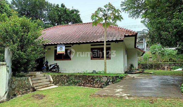 Rumah Depan Taman di Komplek Ditjen Pengairan, Bedahan Sawangan Depok 2