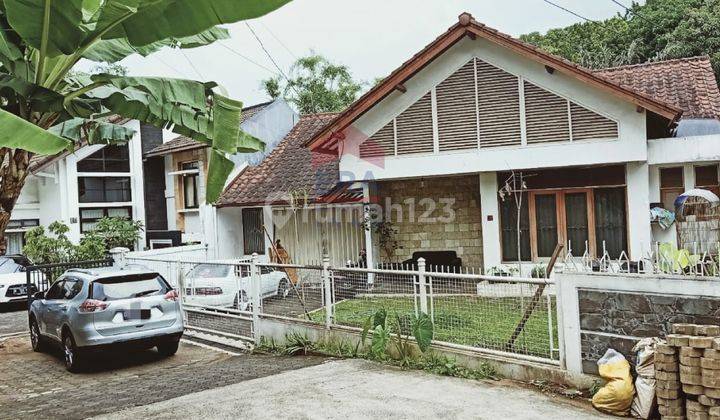 Rumah siap huni di kawasan elite Ciumbuluit Keputih 1