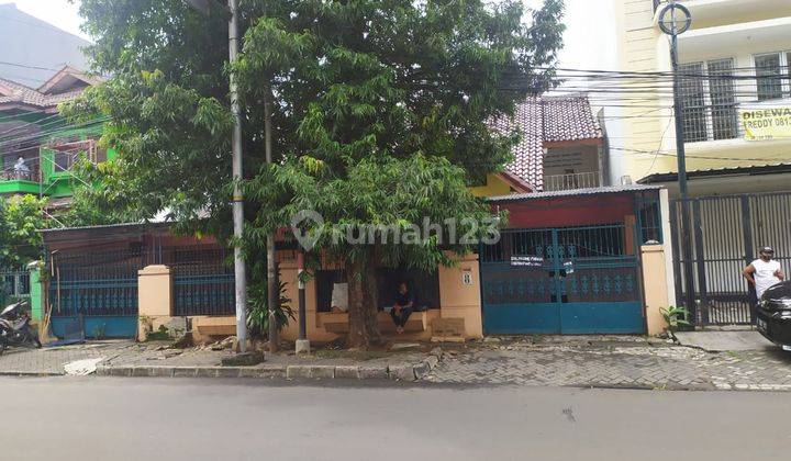 Rumah Di Gelong Baru Tomang, Jakarta Barat row jalan 2 mobil strategis 1