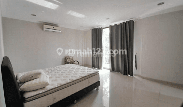 Kemang Selatan Dekat Ais, Rumah Furnished 3 Kamar + 1 2