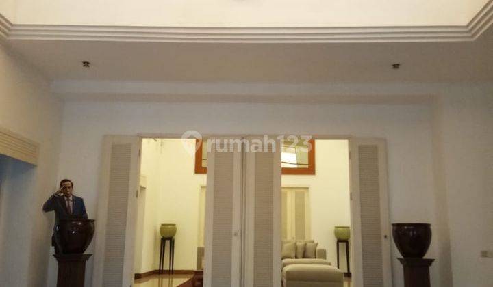 Rumah Menteng Central 2