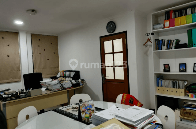 Rumah Cocok Untuk Tinggal Atau Kantor Di Cipete Jakarta Selatan 2