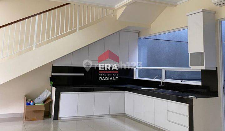 Rumah bagus rapih murah di Bintaro Jaya 2