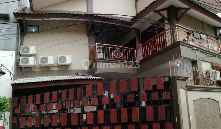 Rumah Kost 2 lantai,Fully Furnished, Lokasi Strategis dan OK di Kemayoran Jakarta Pusat 1