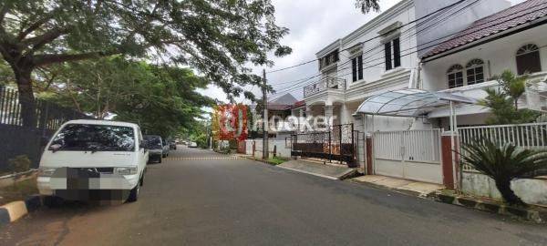 Rumah Lokasi Jalan Lebar Di Janur Hijau Area Kelapa Gading 1