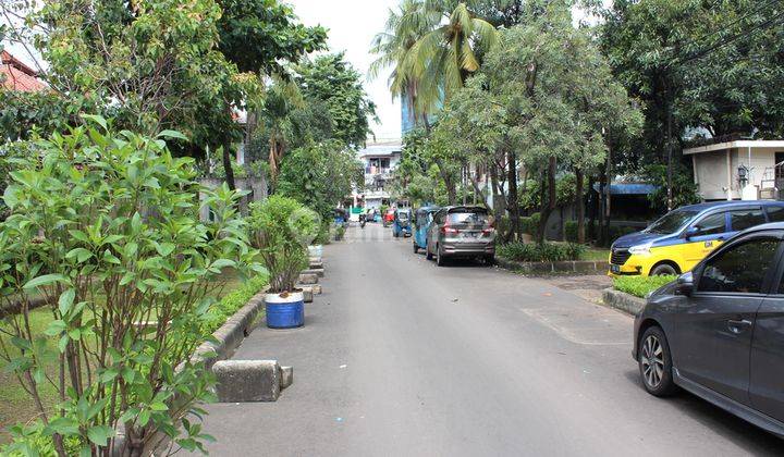 Kawasan Jakarta Barat yg nyaman dan tidak banjir - Tomang - pilihan luas tanah 1,550 m2 dan luas bang 900 m2 - bisa di redesign. 1