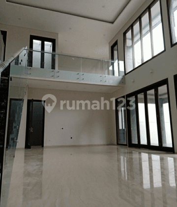 Rumah Bangunan Gress Lokasi Kawasan Elite Setra Duta Bandung 2