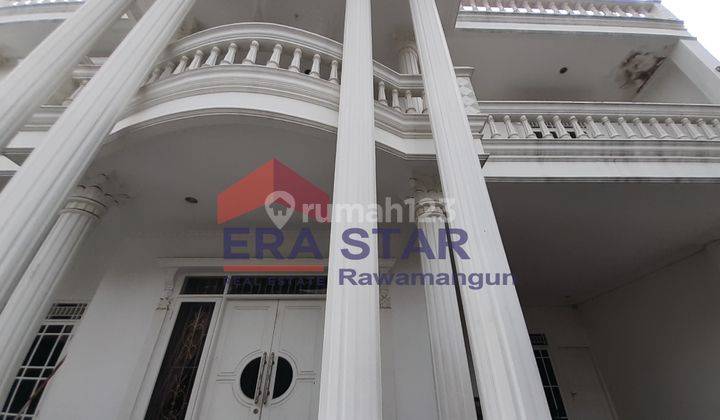 Rumah Bagus, luas dan elegan dalam cluster di Dukuh Zamrud Bekasi 2