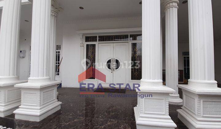 Rumah Bagus, luas dan elegan dalam cluster di Dukuh Zamrud Bekasi 2