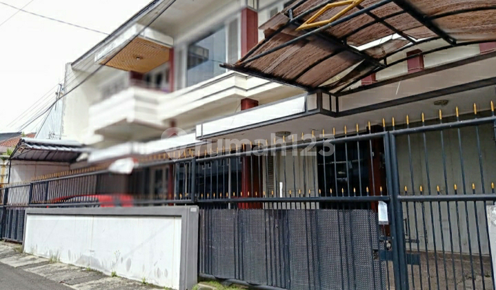 di  rumah plus kostan lokasi strategis sayap Moch Ramdan