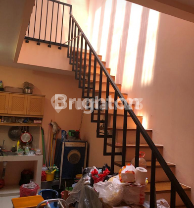 Rumah 2 Lantai Cocok Menjadi Rumah Kost di Delima Tanjung Duren Jakarta Barat