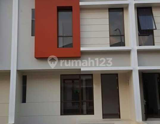 Minimalist House in a Strategic Location Cluster at Graha Bintaro Minimalist House in a Strategic Location Cluster at Graha Bintaro