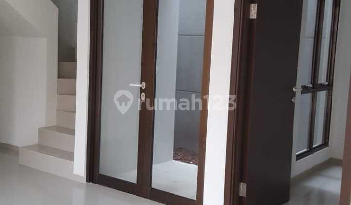 Minimalist House in a Strategic Location Cluster at Graha Bintaro Minimalist House in a Strategic Location Cluster at Graha Bintaro