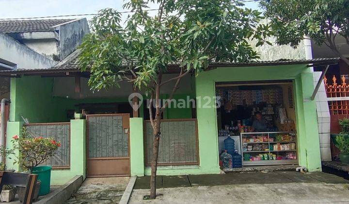 Rumah ada Tokonya di wisma tropodo, Waru 1