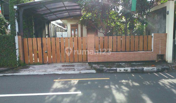 Rumah baru classic fully furnished dalam beteng kraton 1