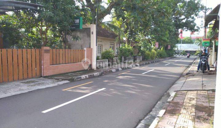 Rumah baru classic fully furnished dalam beteng kraton 2