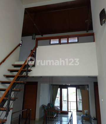 di  rumah kost lokasi Cigadung raya 2