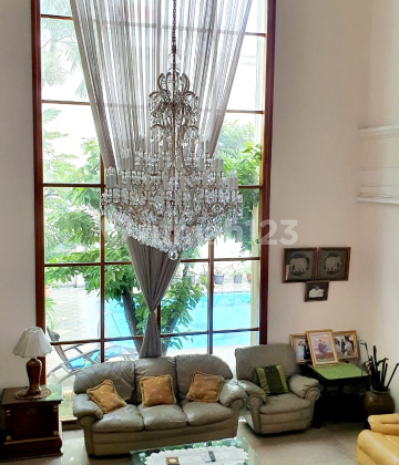 Rumah Mewah dg Spool Area Taman Patra, Jaksel