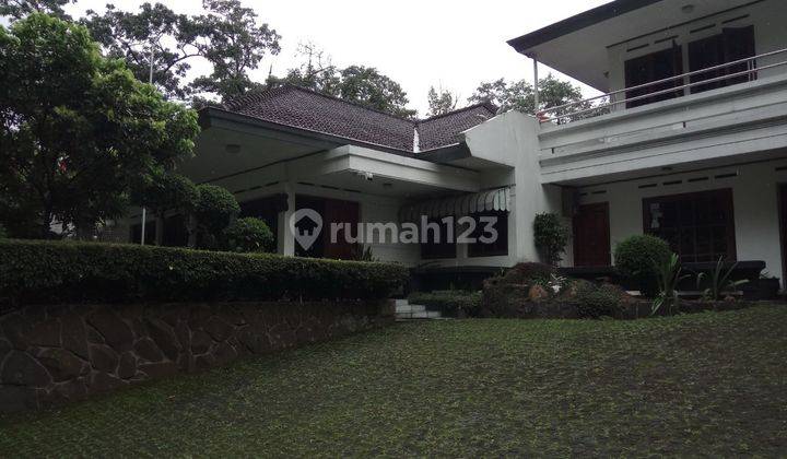 harga menarik rumah asri ada kolam renang sayap dago bandung 2