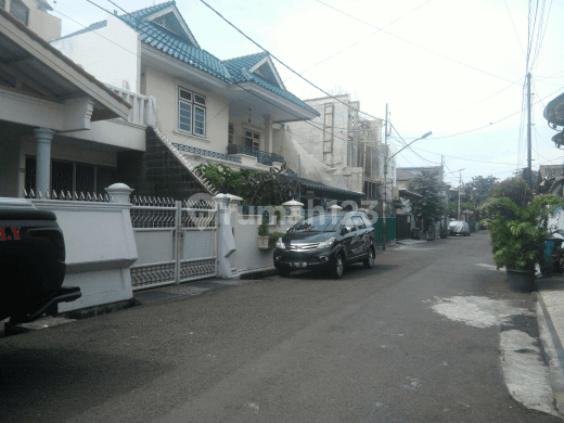 Rumah Mewah European Classic Di Sumur Batu Jakarta Pusat  1