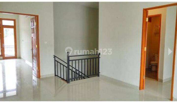 Rumah di Kemang cocok untuk hunian tempat tinggal / usaha di lokasi strategis 2