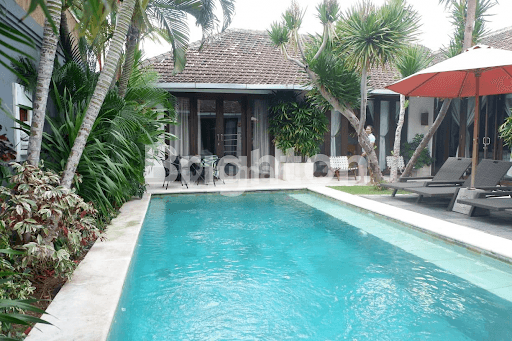 LUXURY VILLA, LUAS, ASRI, STRATEGIS, FURNISHED 1