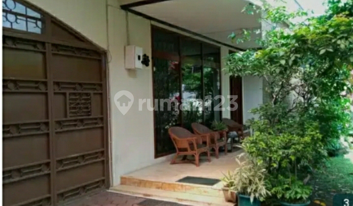 rumah bangunan bagus lokasi jln haruman Burangrang Bandung