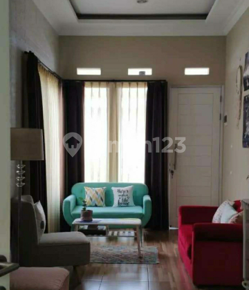 Di rumah dengan halaman super luas lokasi Ranca Kendal Dago Di rumah dengan halaman super luas lokasi Ranca Kendal Dago