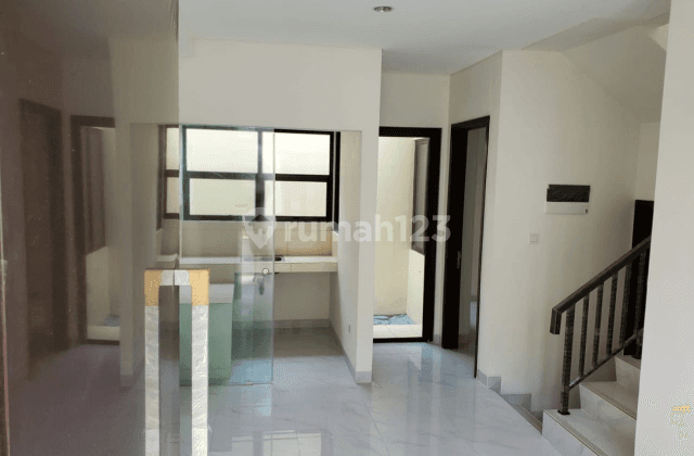 Rumah MEWAH TERMURAH 2lt 3kt Furnished di cikupa lavon cluster 2